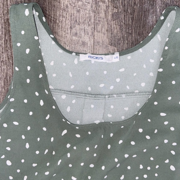 Ricki’s Lyla Sleeveless Blouse - Picture 2 of 3